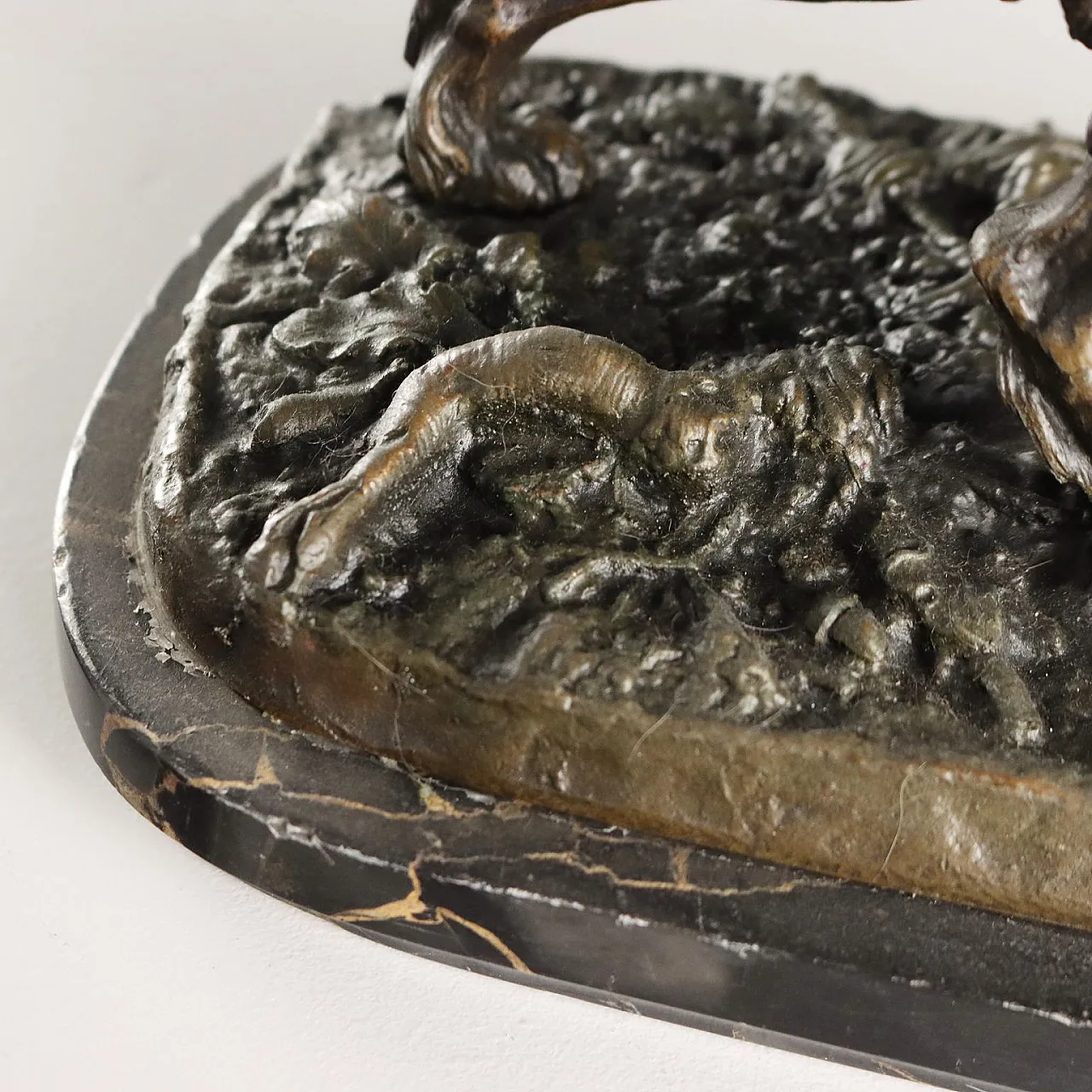 Hunting dog standing sculpture by Pierre Jules Mène, 20th century 6