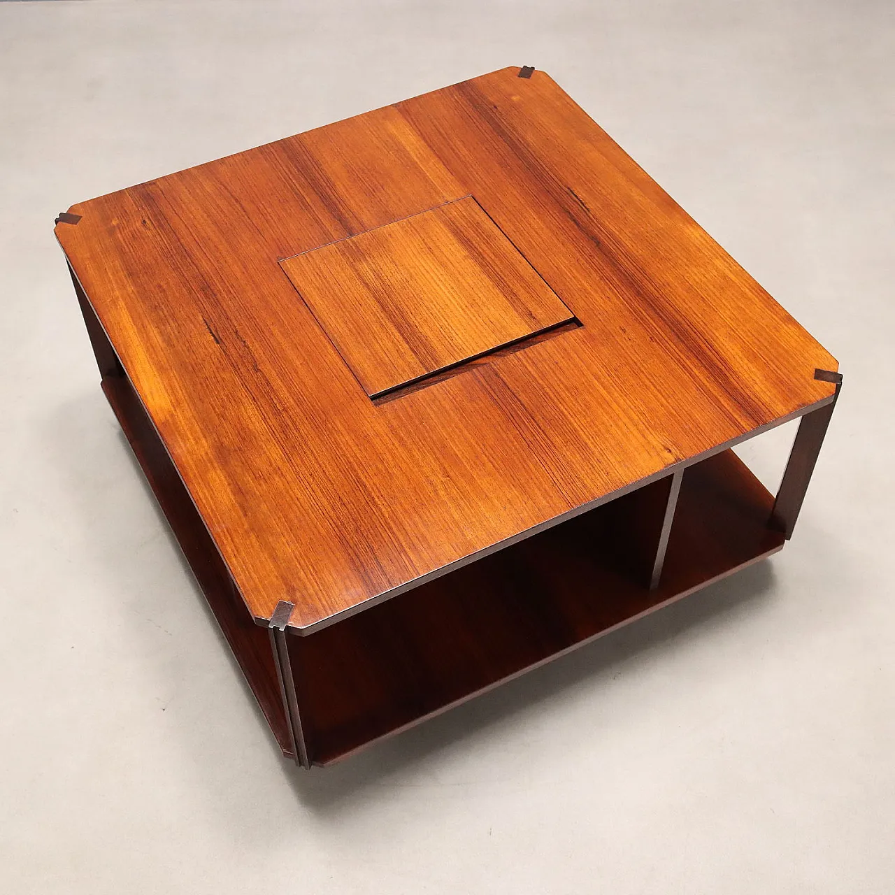 Square coffee table produced by Arflex, 20th century 8