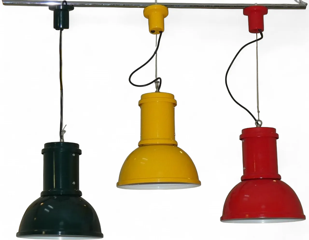 3 lampade in metallo dipinto di Fontana Arte, anni '70 24