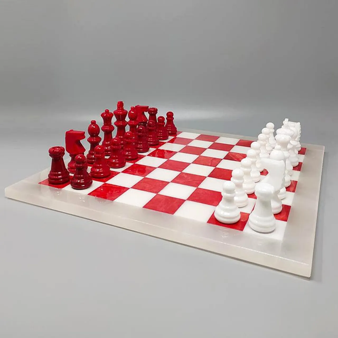 1970s Italian Volterra Alabaster Chess Set – Rare in Red & White. Made 2