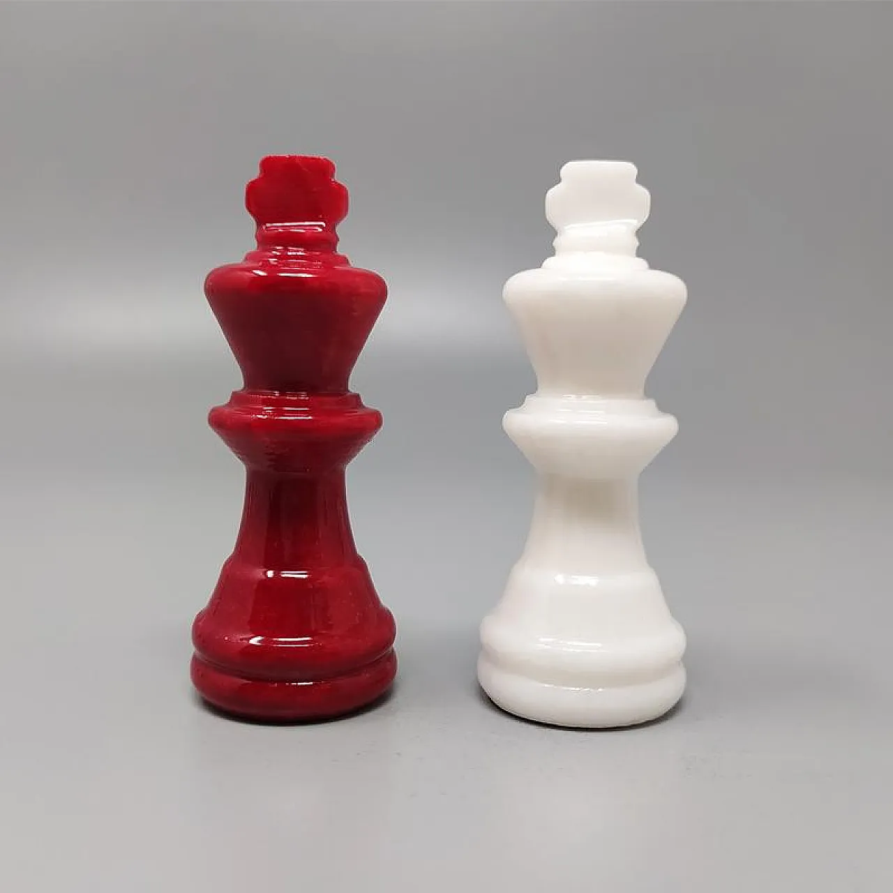 1970s Italian Volterra Alabaster Chess Set – Rare in Red & White. Made 7