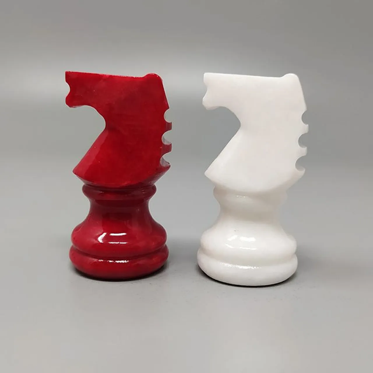 1970s Italian Volterra Alabaster Chess Set – Rare in Red & White. Made 10
