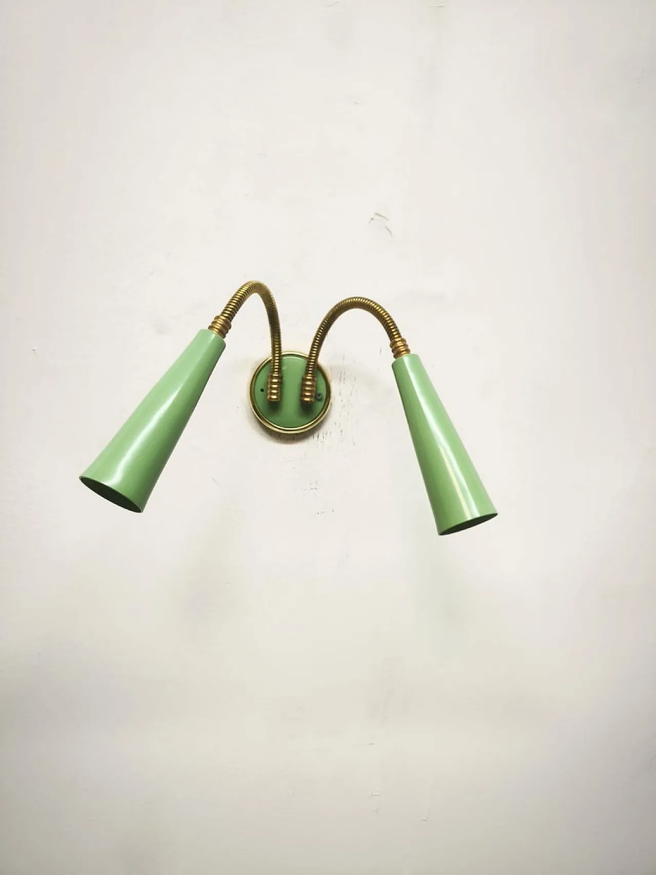 Lampada da parete a due luci Sputnik con bracci regolabili, 1960 1