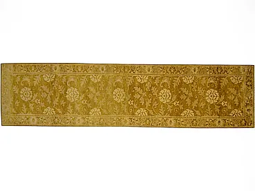 Tappeto runner ocra con motivi floreali di fior di loto, '800