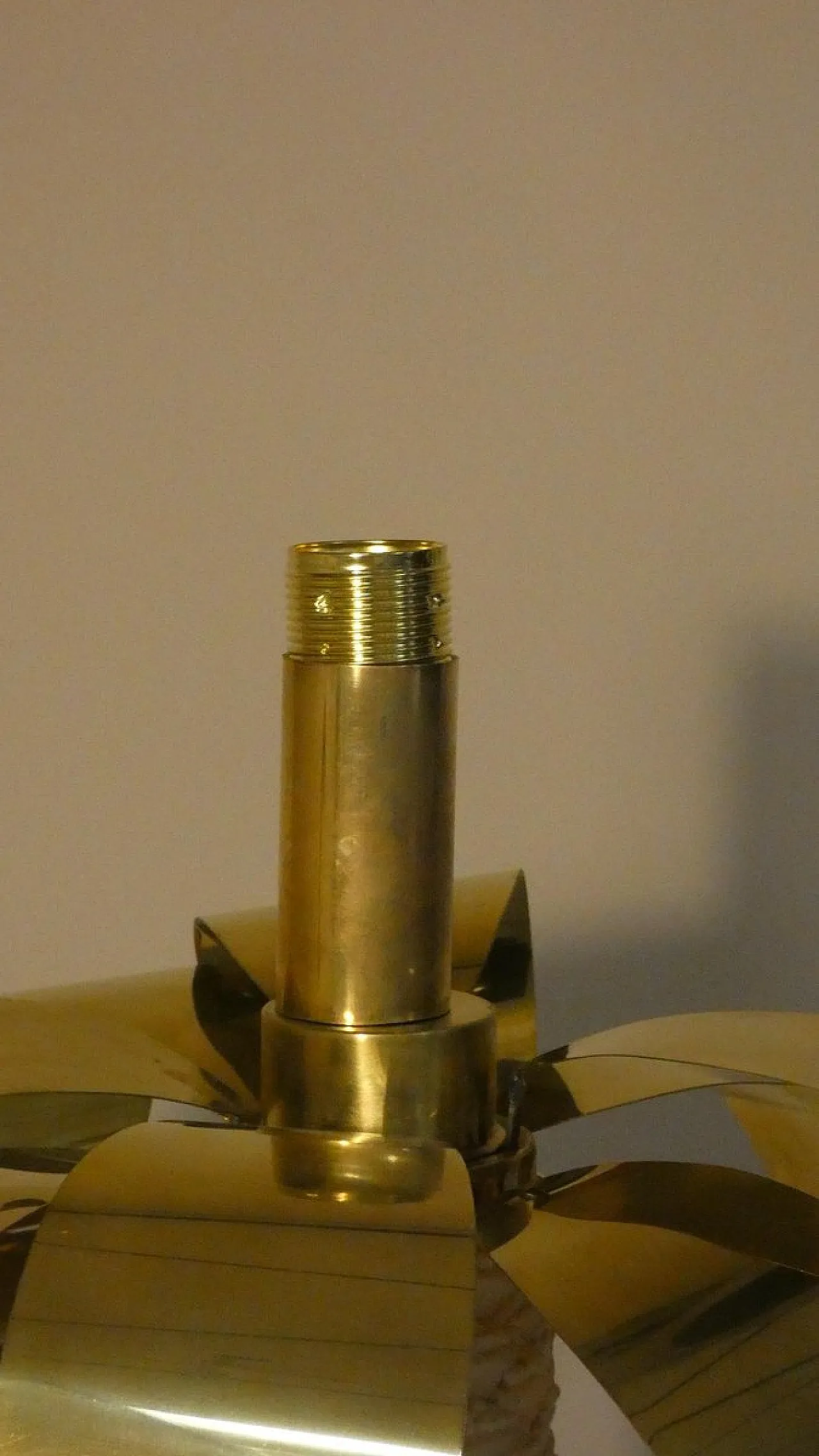 Palma table lamp in brass and resin, Italy, 1970s 7