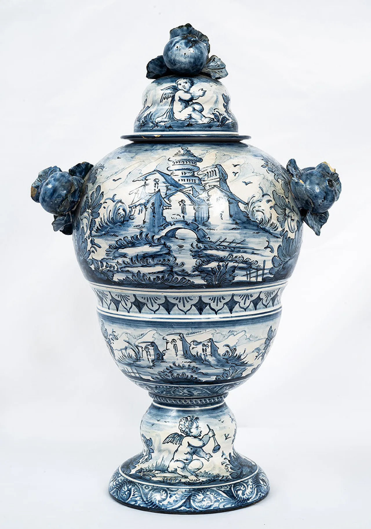 Vaso con coperchio in maiolica smaltata, Albisola, '800 5