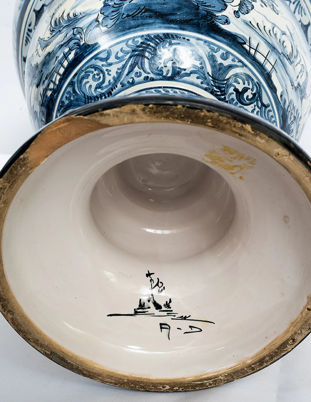 Vaso con coperchio in maiolica smaltata, Albisola, '800 7