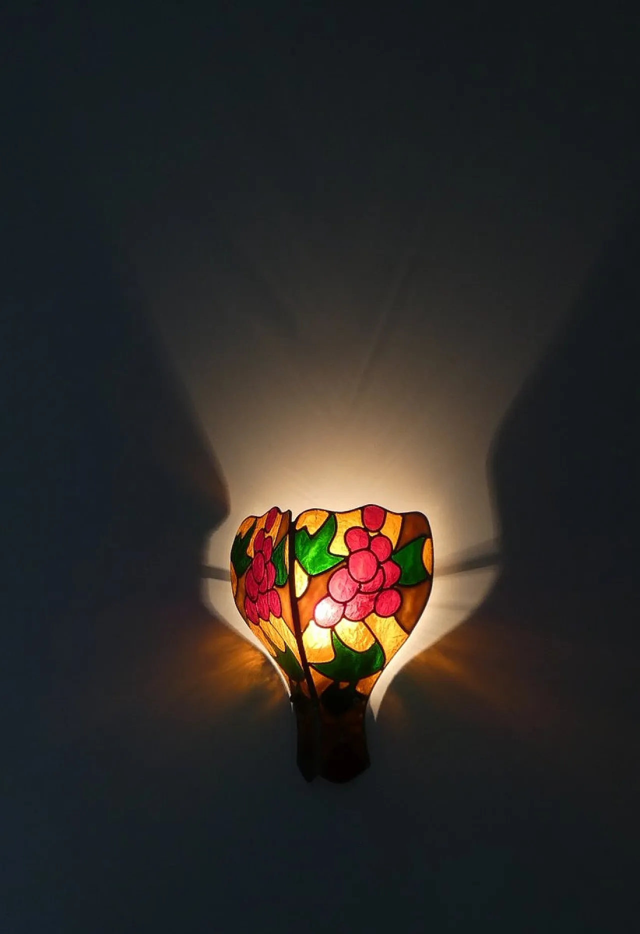 Pair of Tiffany Style Polycarbonate Wall Lamps from Flair, 1990s 7