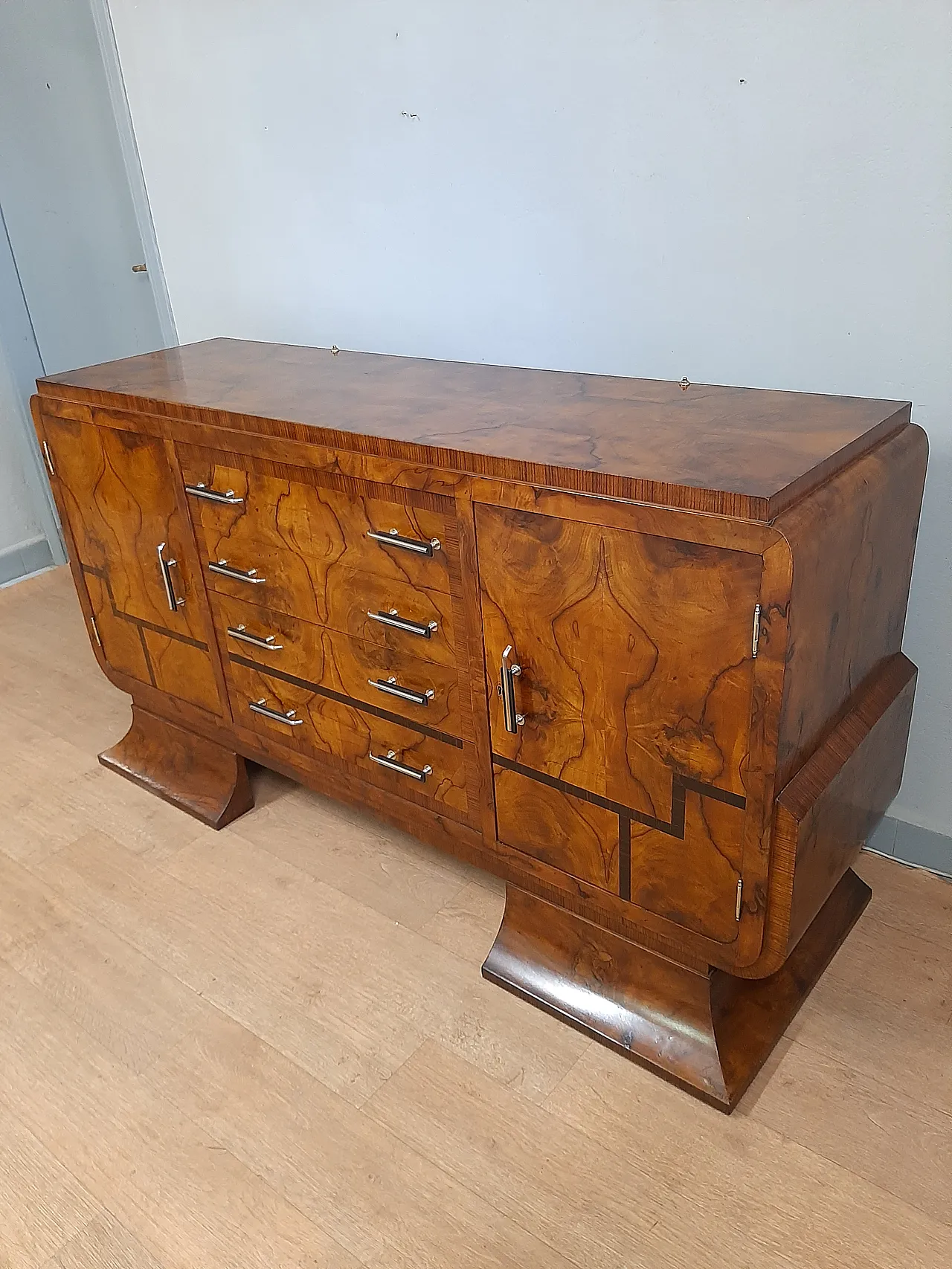 Art deco sideboard in walnut and rosewood, 1930 2