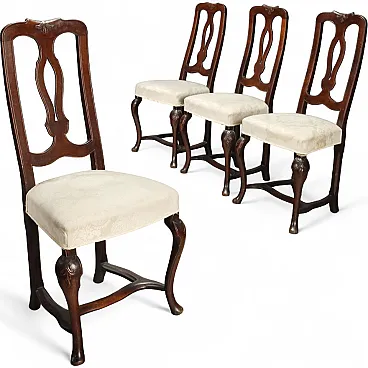 4 Barocchetto chairs in walnut, 18th century
