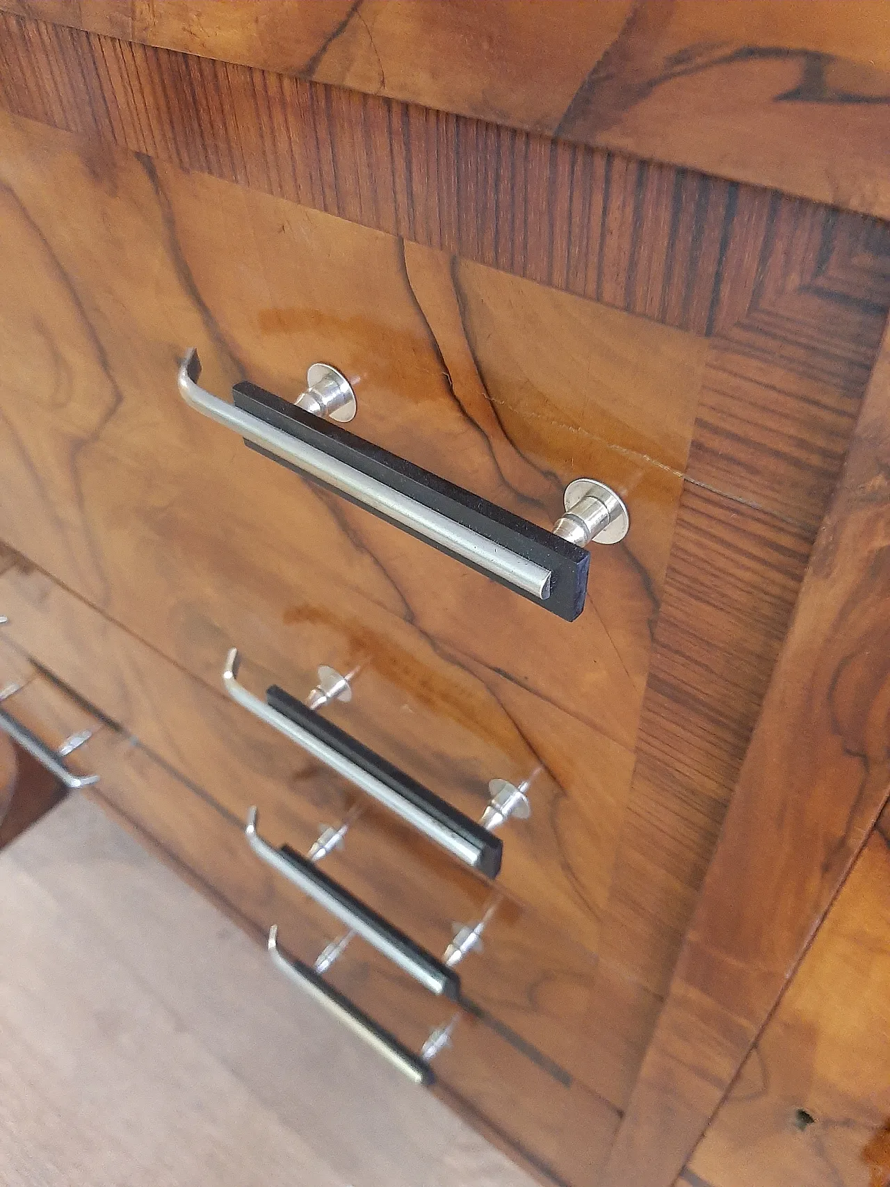 Art deco sideboard in walnut and rosewood, 1930 5