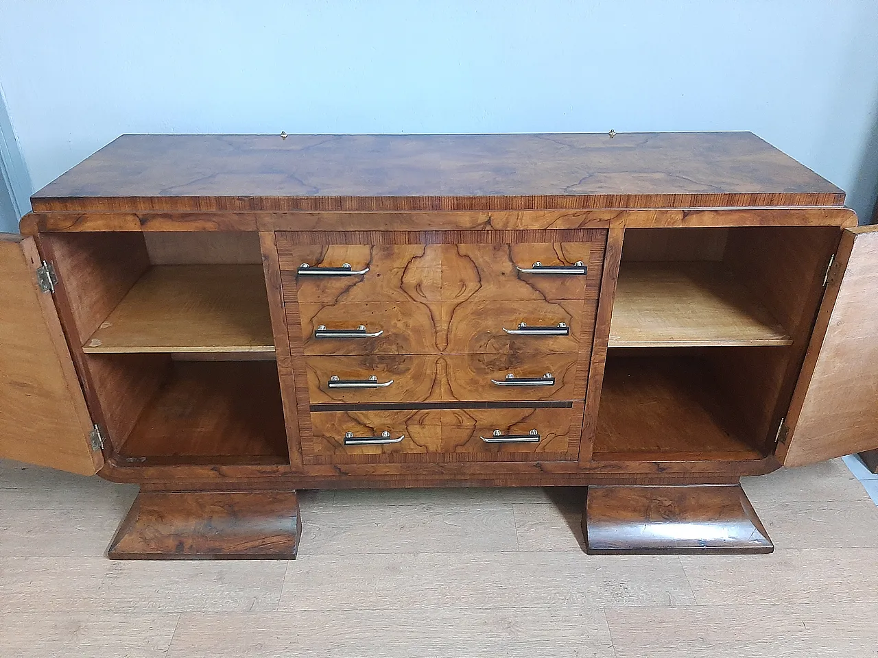 Art deco sideboard in walnut and rosewood, 1930 7