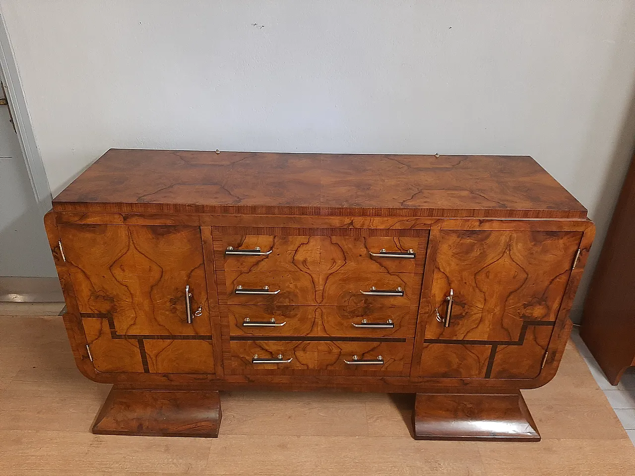 Art deco sideboard in walnut and rosewood, 1930 10