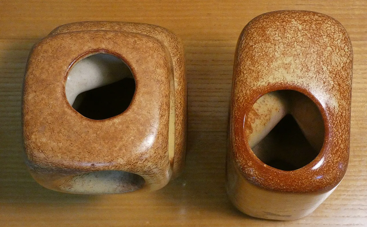 Pair of vases by Roberto Rigon for Bertoncello Ceramiche Darte, 70s 4