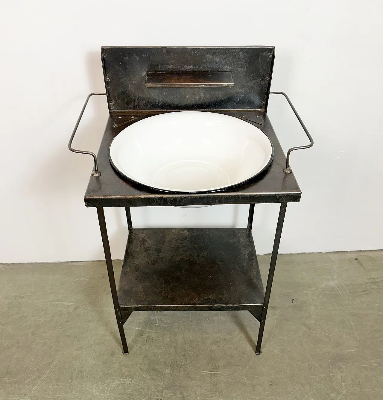 Lavabo da ospedale vintage industriale, anni '60 4