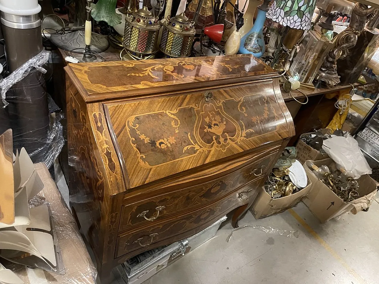 Italian inlaid bombe desk with flap front, 1950s 9