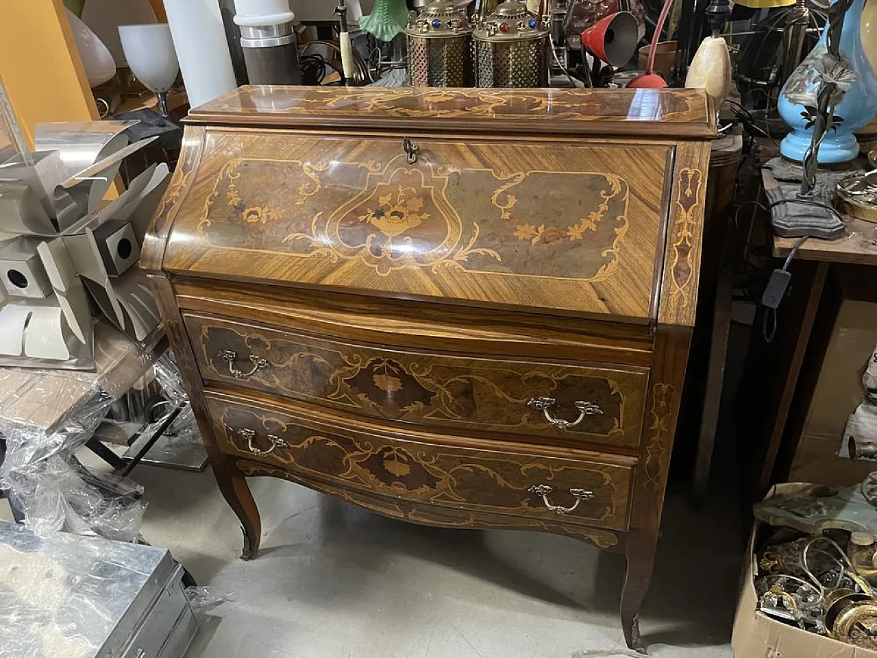 Italian inlaid bombe desk with flap front, 1950s 15
