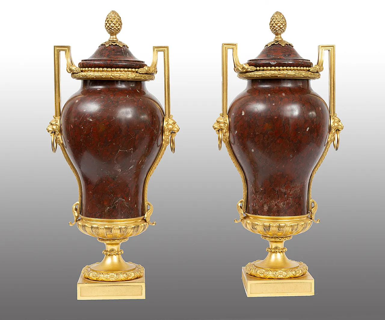 Coppia di vasi Napoleone III in marmo rosso griotte e bronzo, '800 1