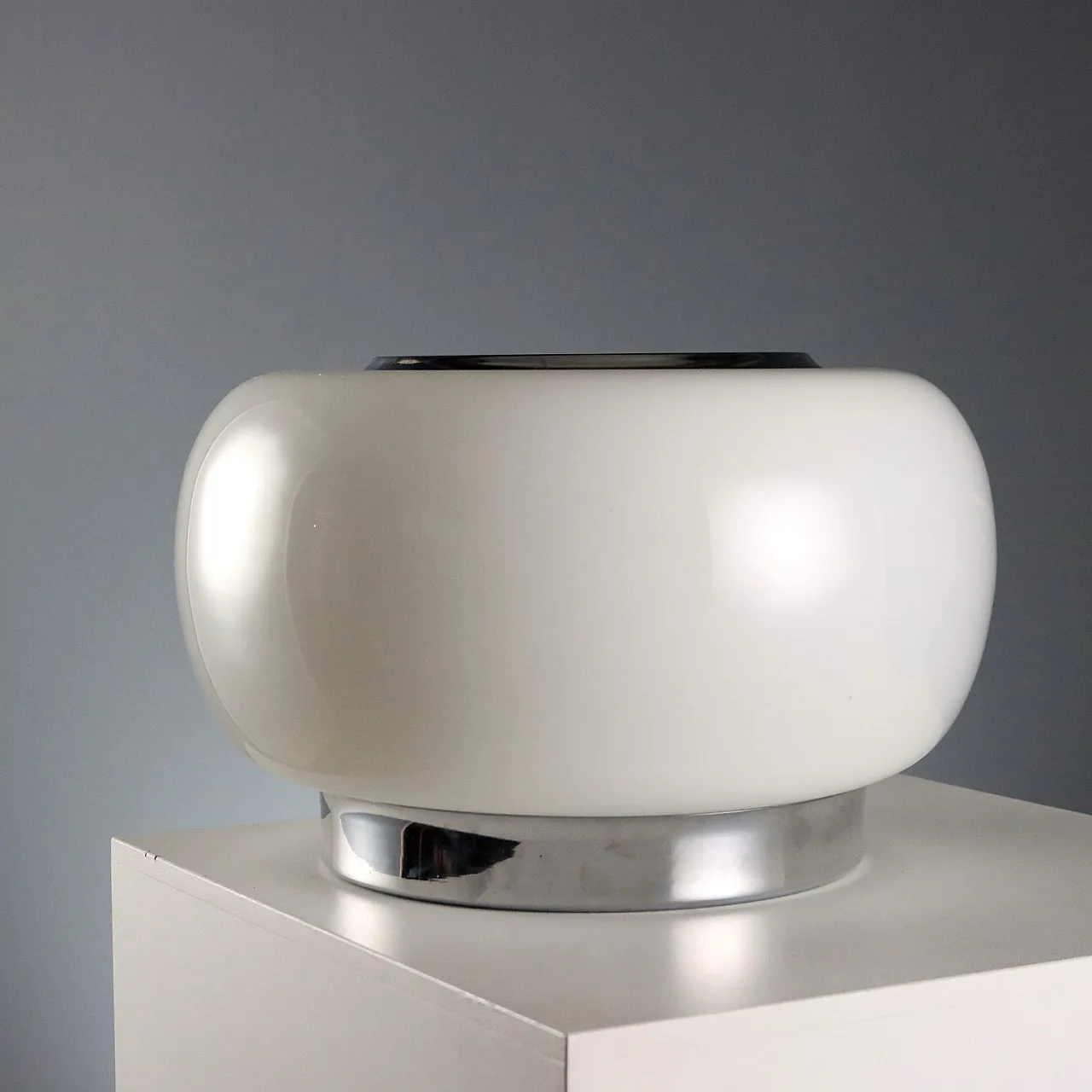Table lamp in aluminium and glass, 1970s 7