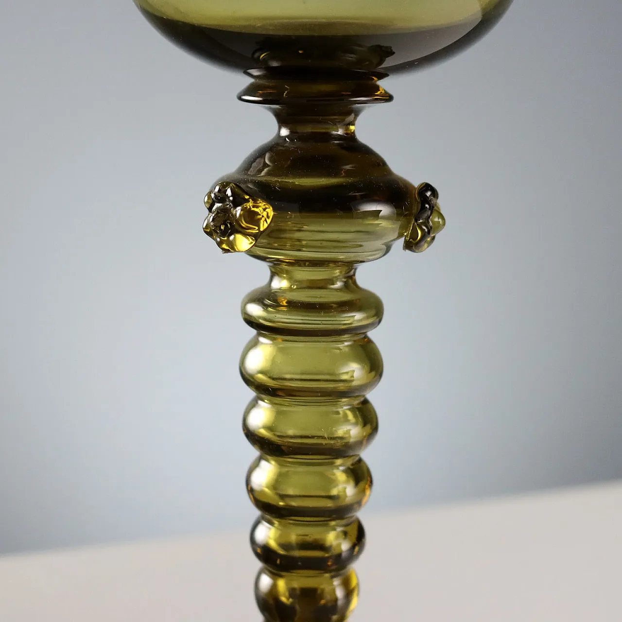 8 Glasses, 20th century 8