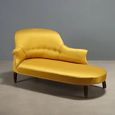 Sofa with enveloping backrest and walnut feet, 19th century