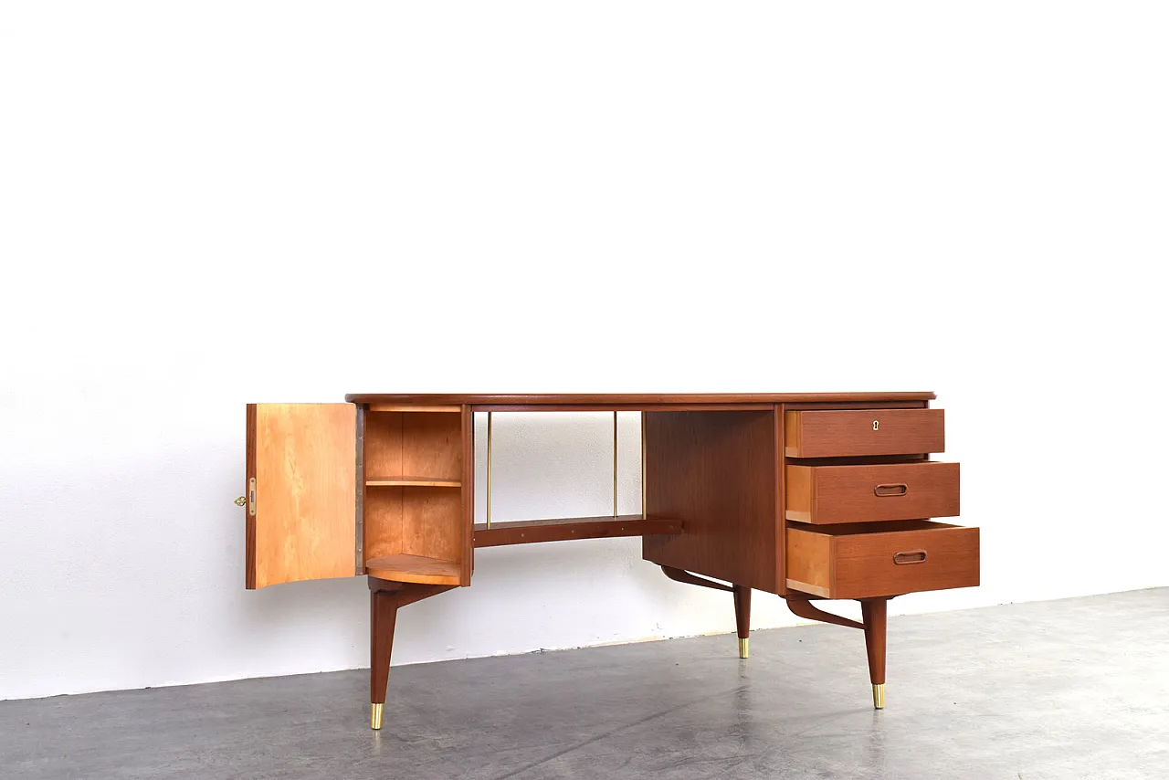 Scrivania Mid-Century in teak organico di Sola Møbler, anni '60. 13