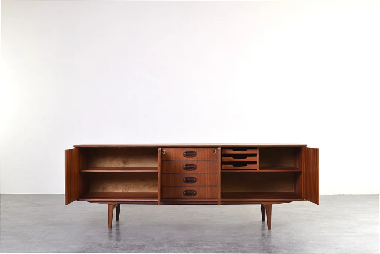 Credenza Mid-Century in teak, Danimarca, anni '60. 2
