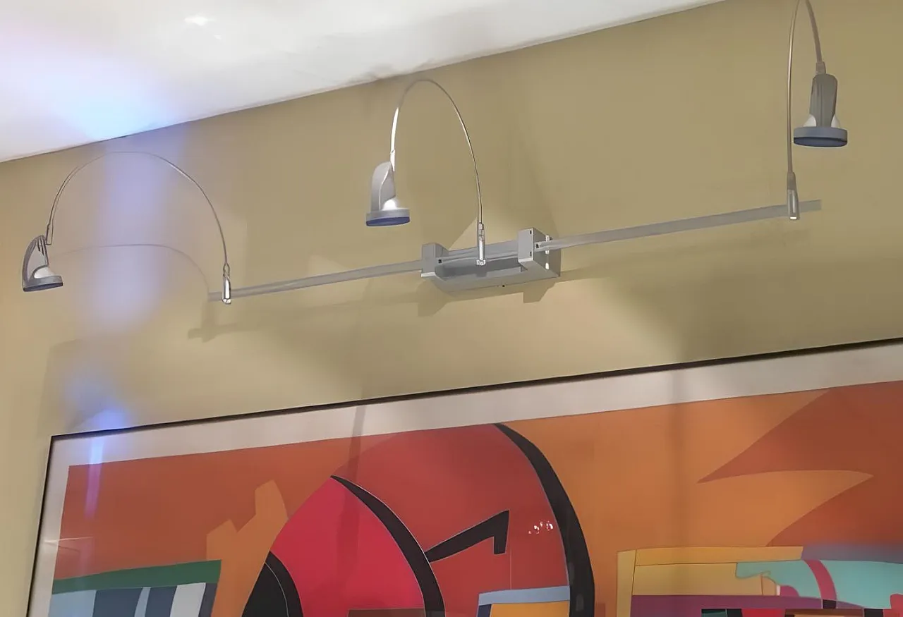 Jack System spotlight wall system 9