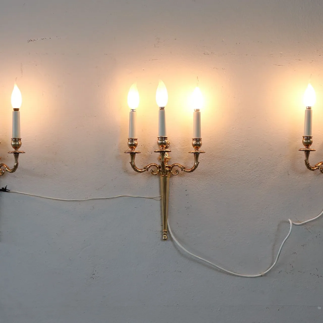 3 gilded brass appliques, 19th century 2
