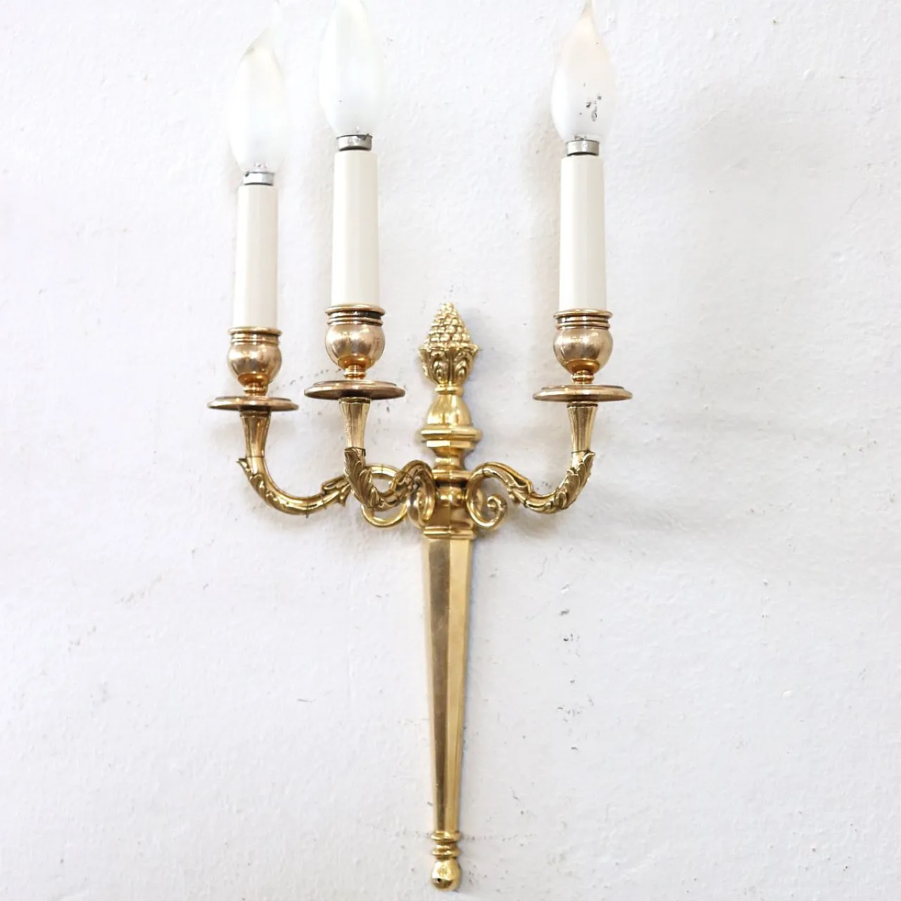 3 gilded brass appliques, 19th century 11