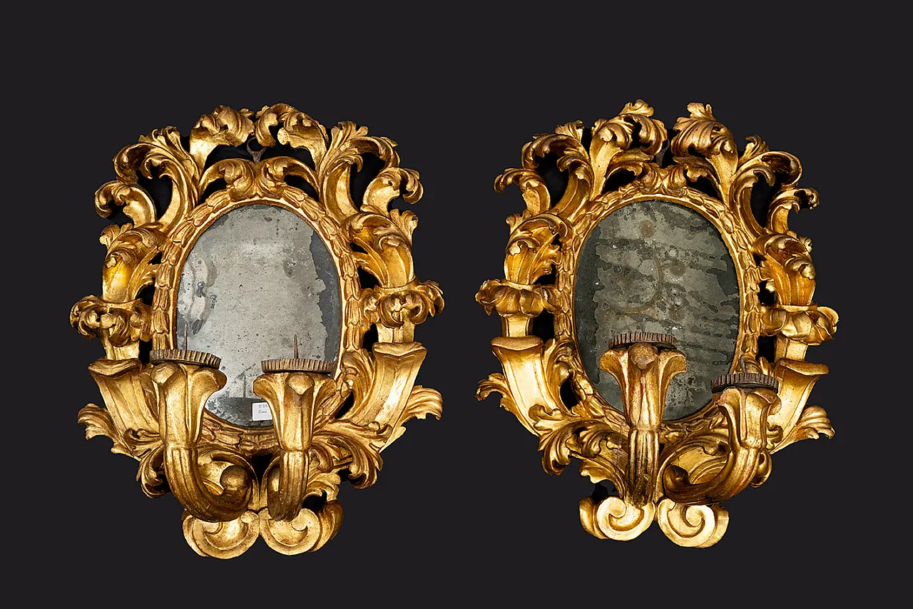 Coppia di Specchiere Barocco Romano in legno dorato, 17th c. 1