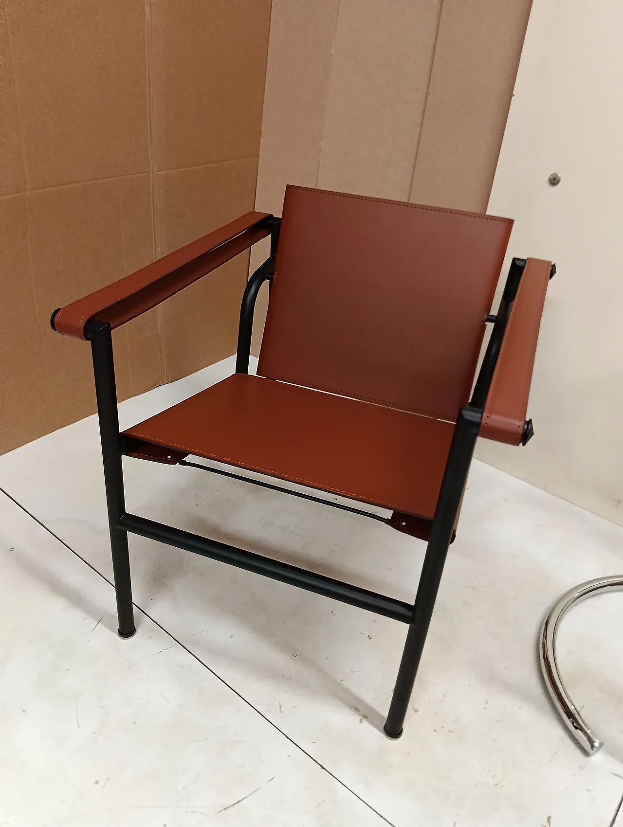 Pair of LC1 armchairs by Alivar in Cognac leather, 2000s 13