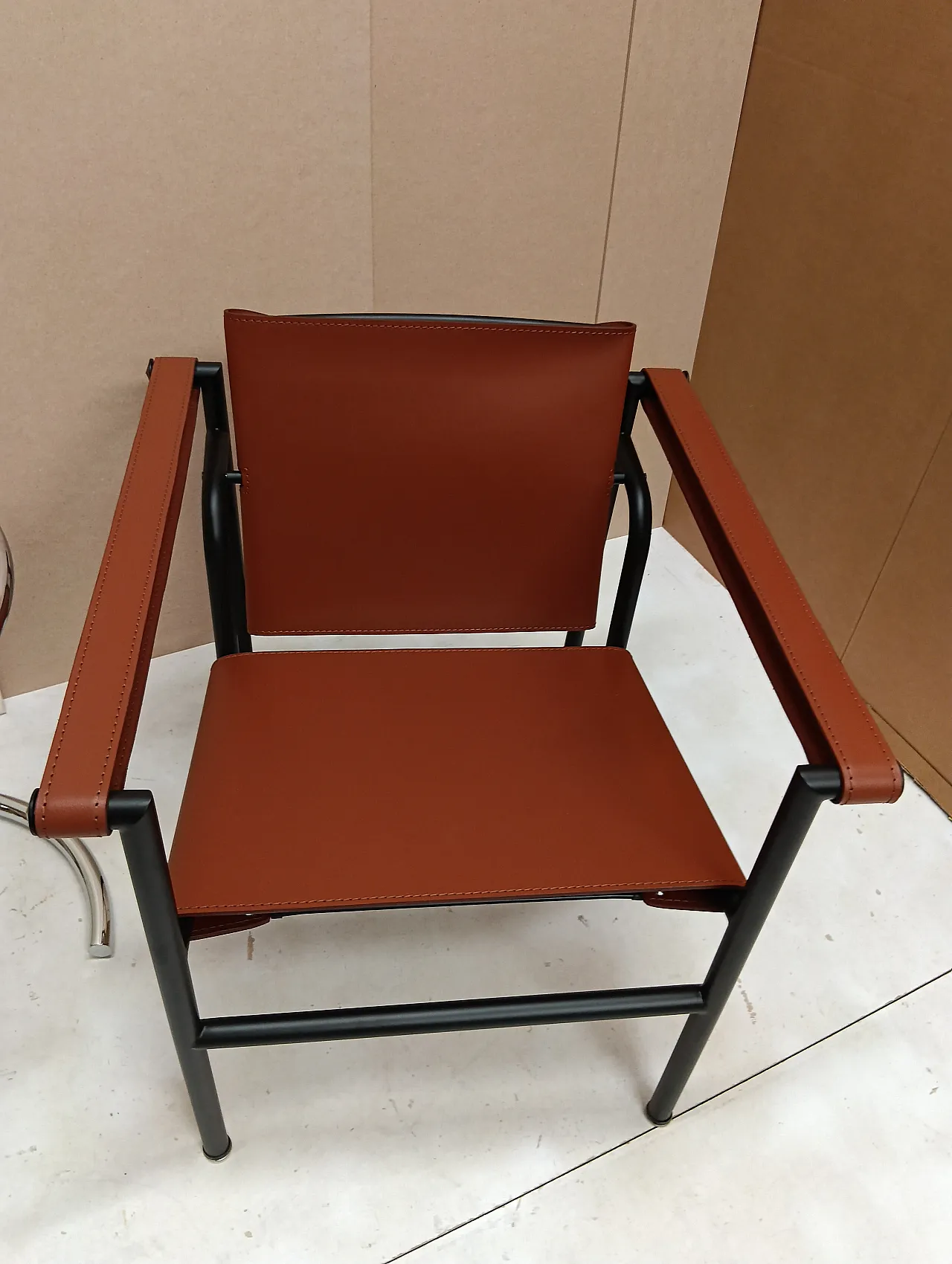 Pair of LC1 armchairs by Alivar in Cognac leather, 2000s 14