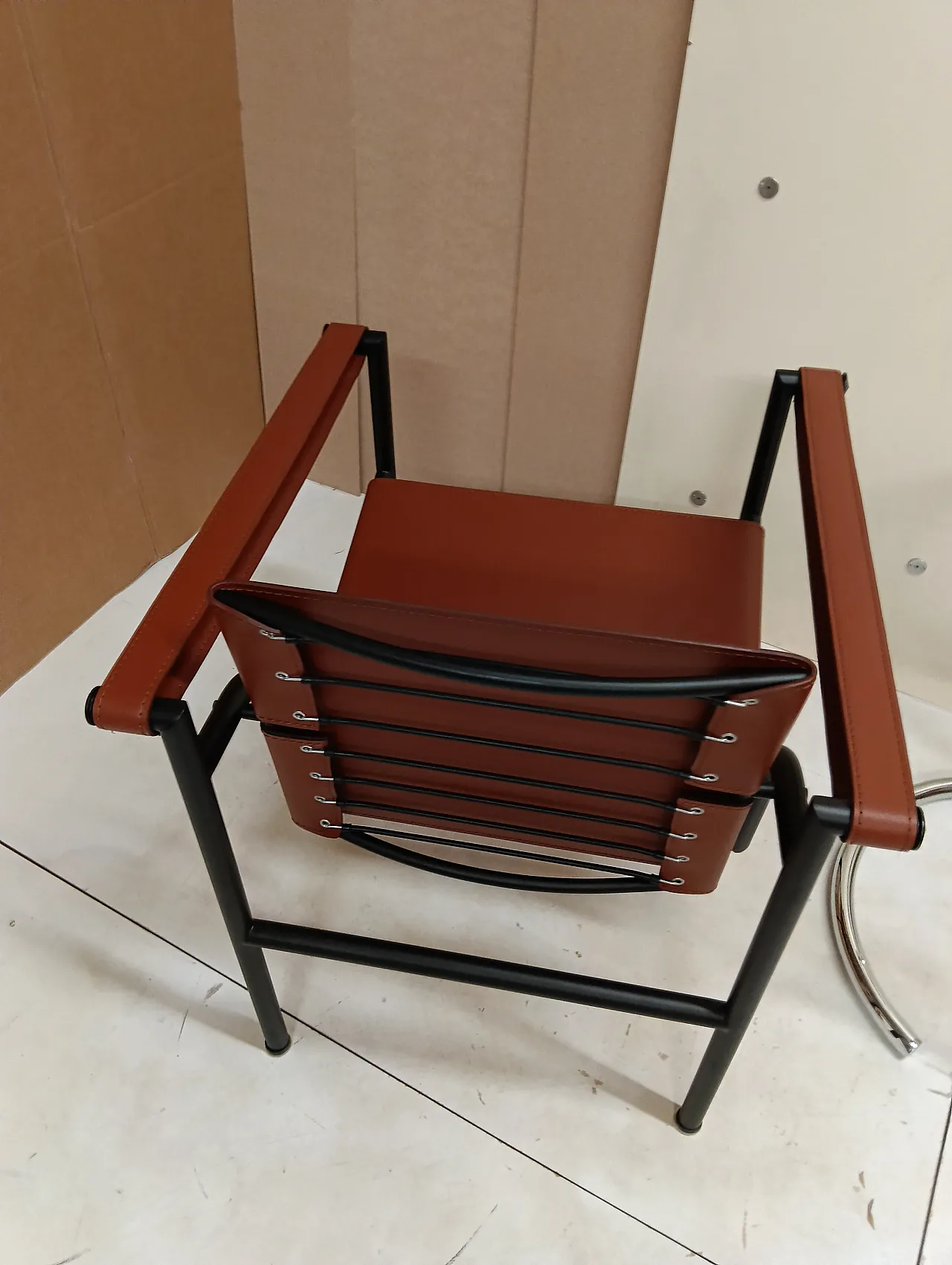 Pair of LC1 armchairs by Alivar in Cognac leather, 2000s 53