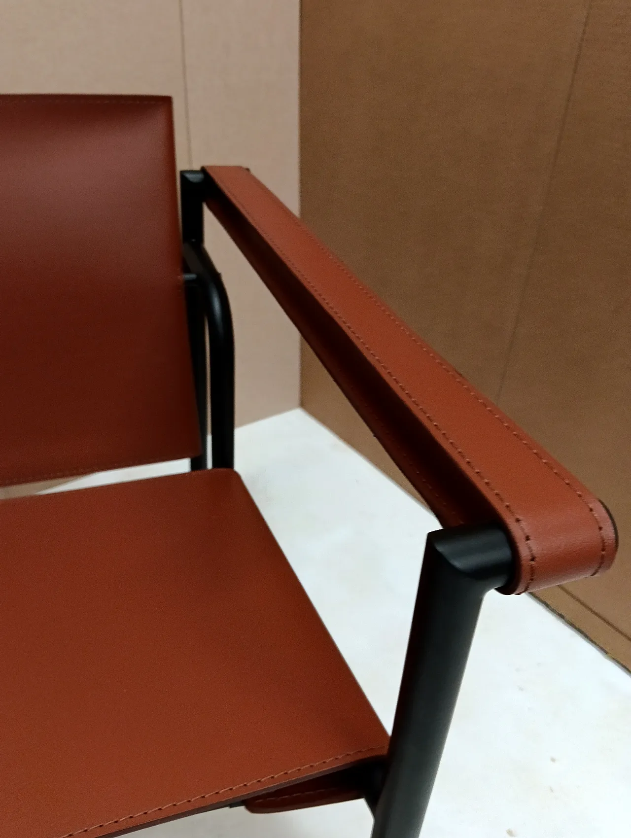 Pair of LC1 armchairs by Alivar in Cognac leather, 2000s 61