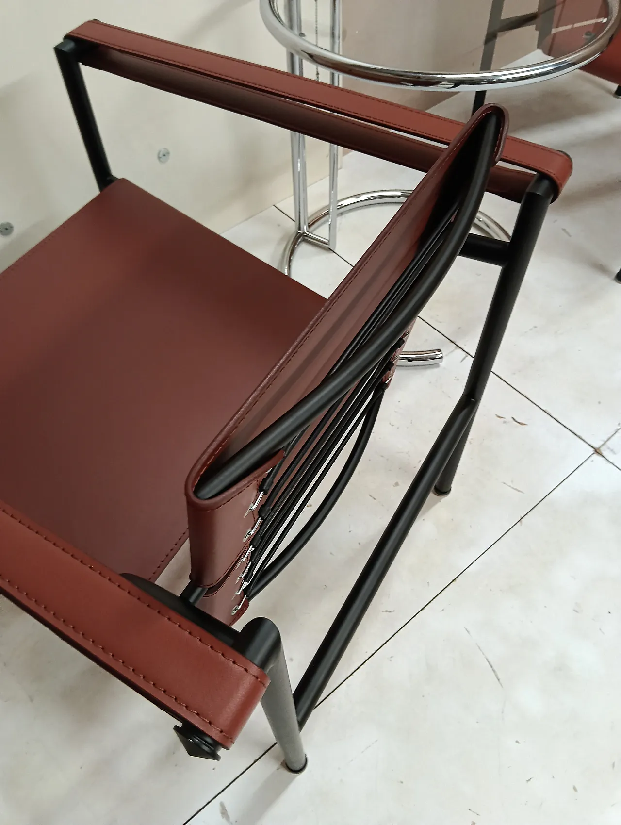 Pair of LC1 armchairs by Alivar in Cognac leather, 2000s 66