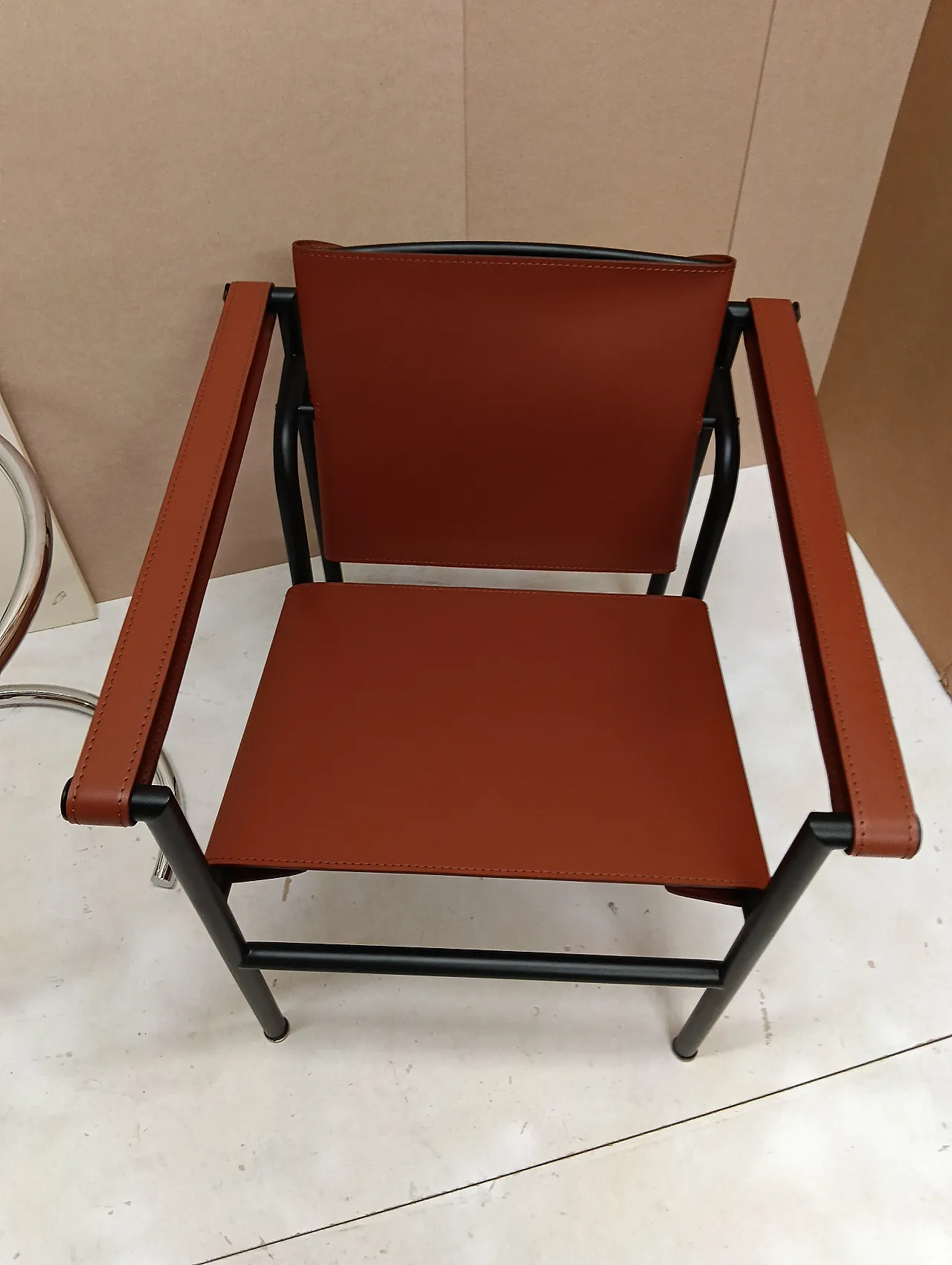 Pair of LC1 armchairs by Alivar in Cognac leather, 2000s 79
