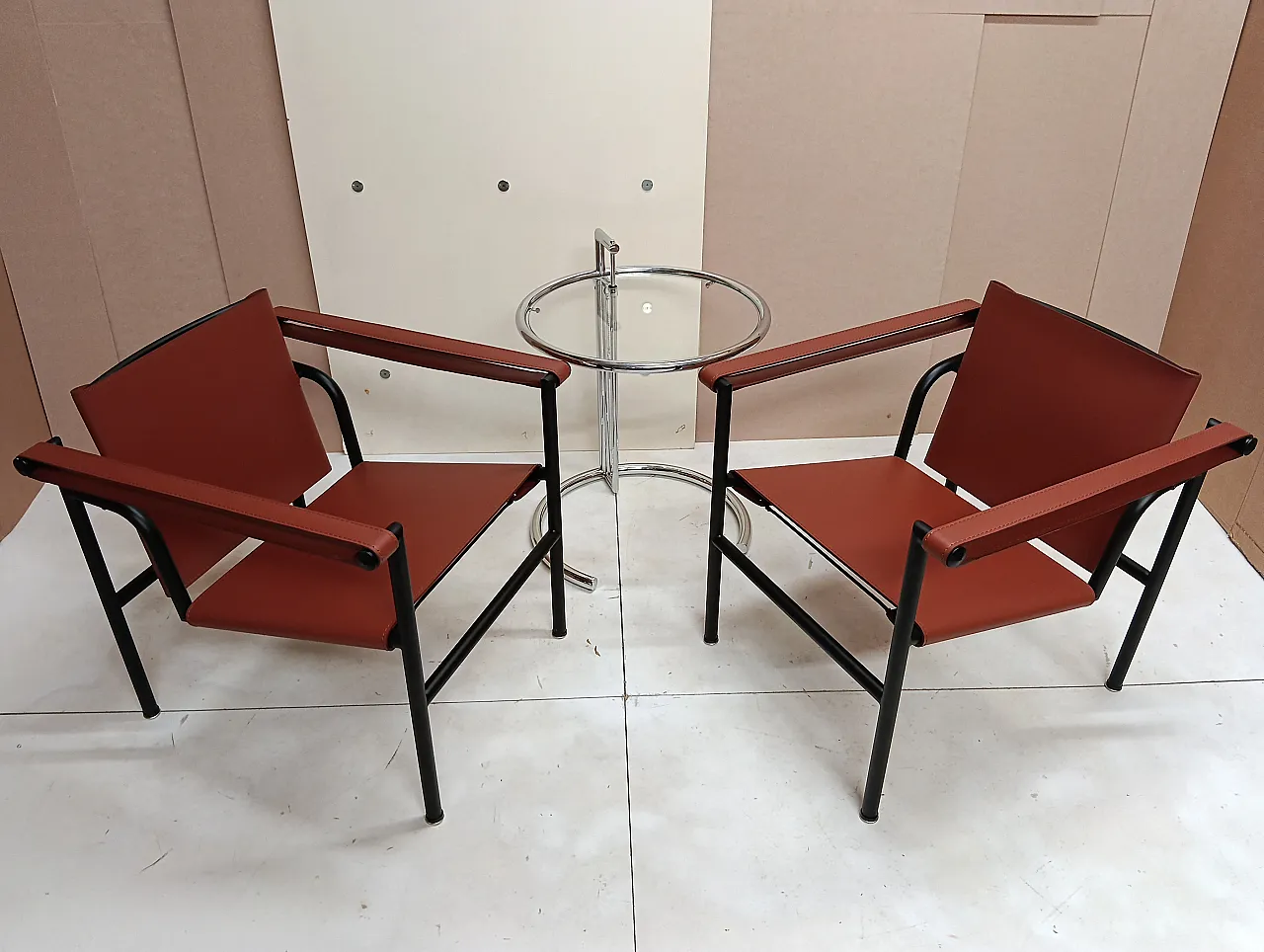 Pair of LC1 armchairs by Alivar in Cognac leather, 2000s 83
