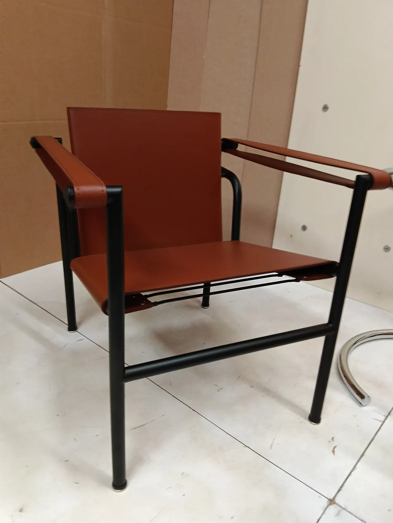 Pair of LC1 armchairs by Alivar in Cognac leather, 2000s 99