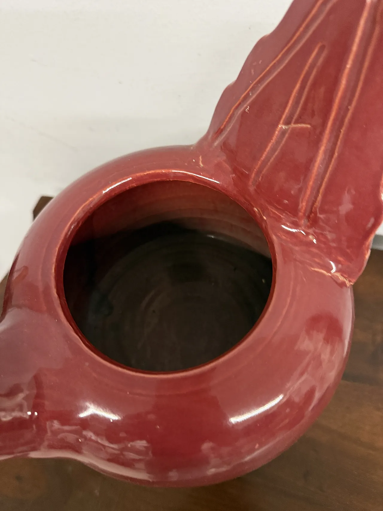 Contemporary red glazed rooster ceramic by Alessia Angelucci 5