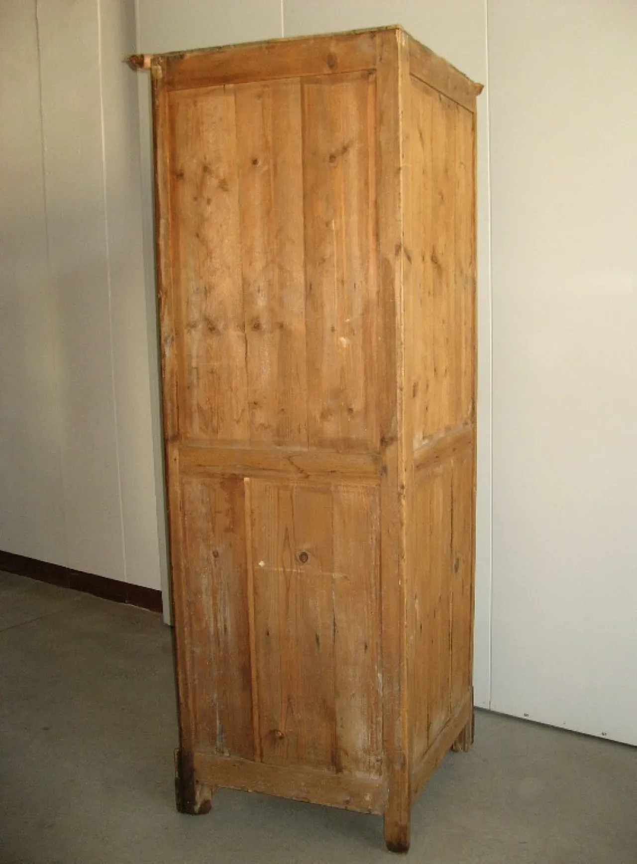 Antique corner unit, early 1900s, in fir. 4