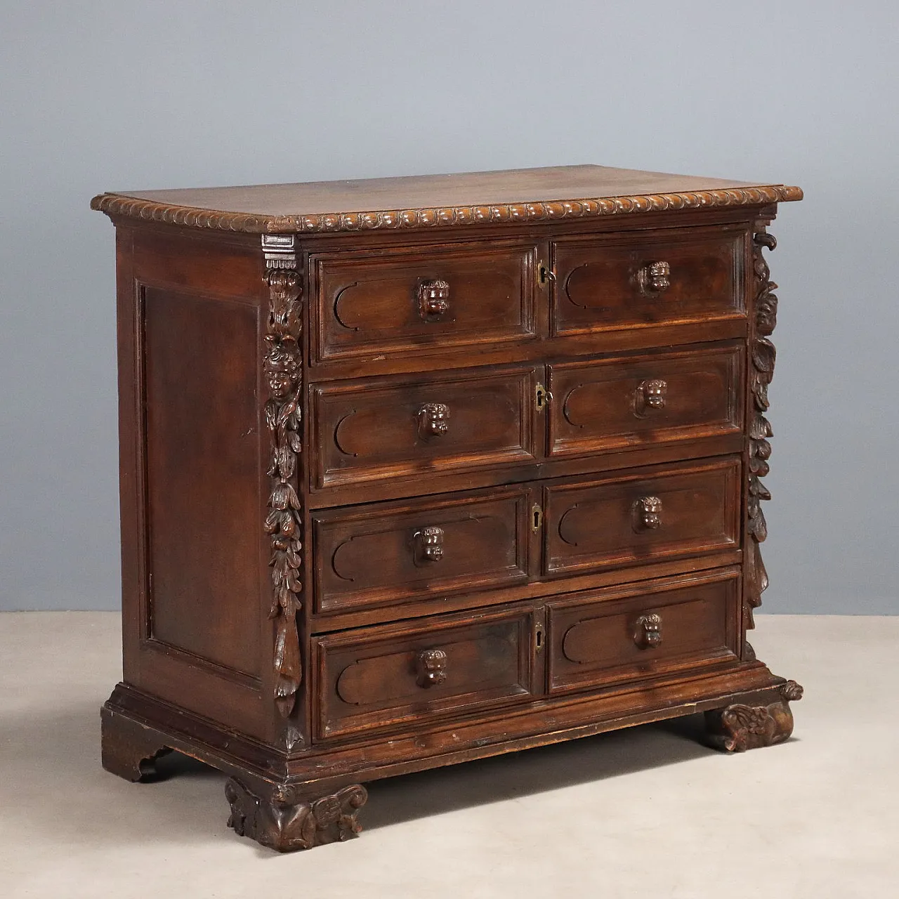 Baroque chest of drawers in walnut and poplar, 18th century 1