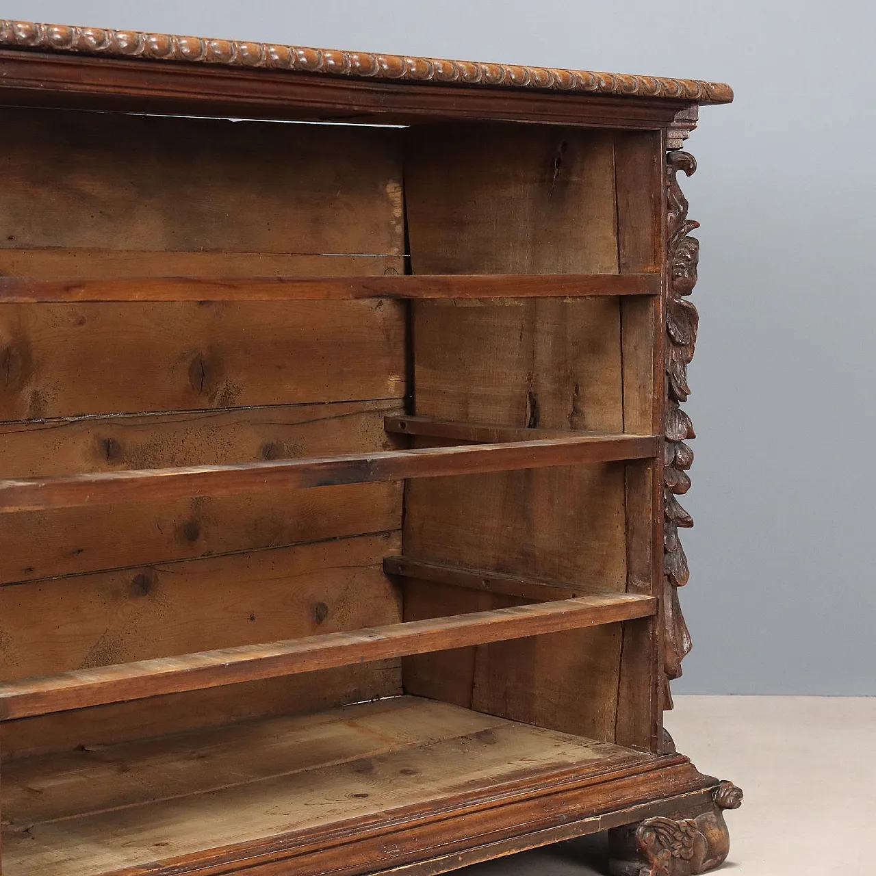 Baroque chest of drawers in walnut and poplar, 18th century 10
