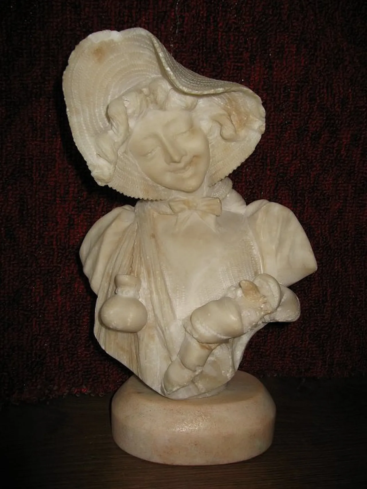 Marbke bust of a peasant girl, early 20th century 1