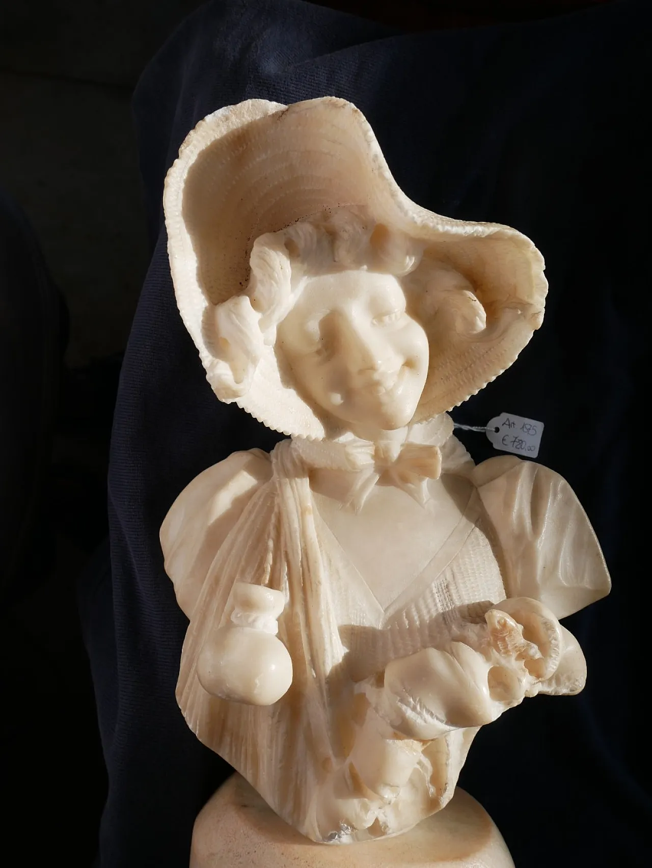 Marbke bust of a peasant girl, early 20th century 10