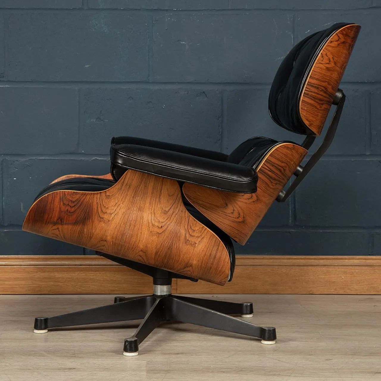 Poltrona lounge Eames in pelle nera, 1980 4
