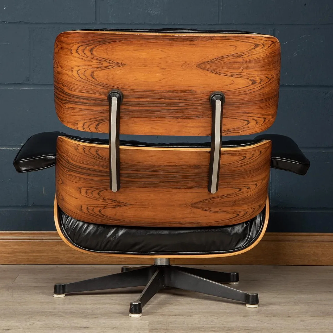 Poltrona lounge Eames in pelle nera, 1980 5