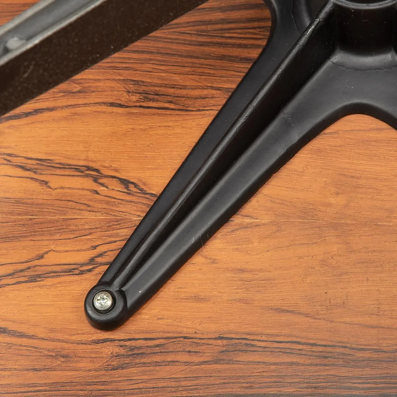 Poltrona lounge Eames in pelle nera, 1980 14