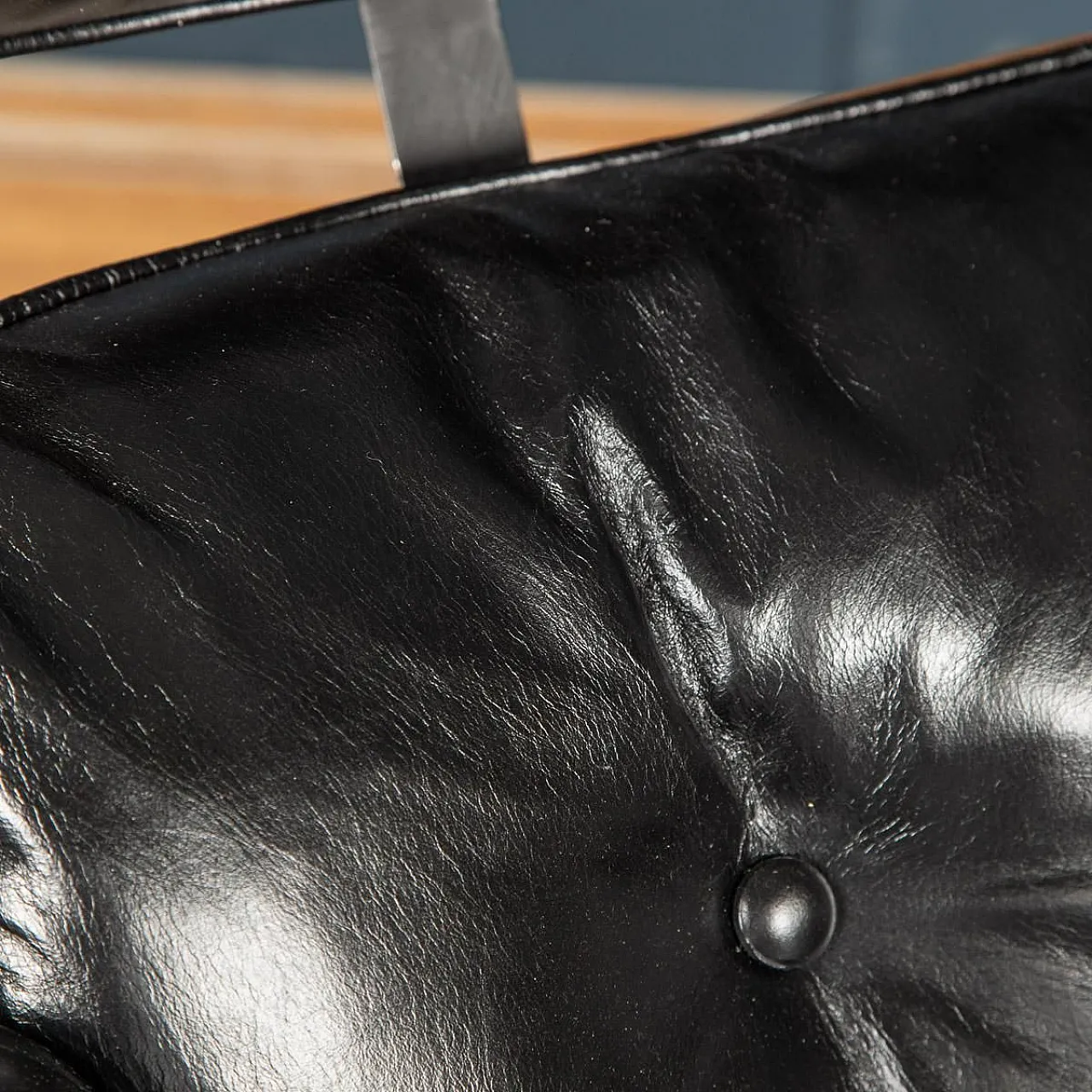 Poltrona lounge Eames in pelle nera, 1980 17