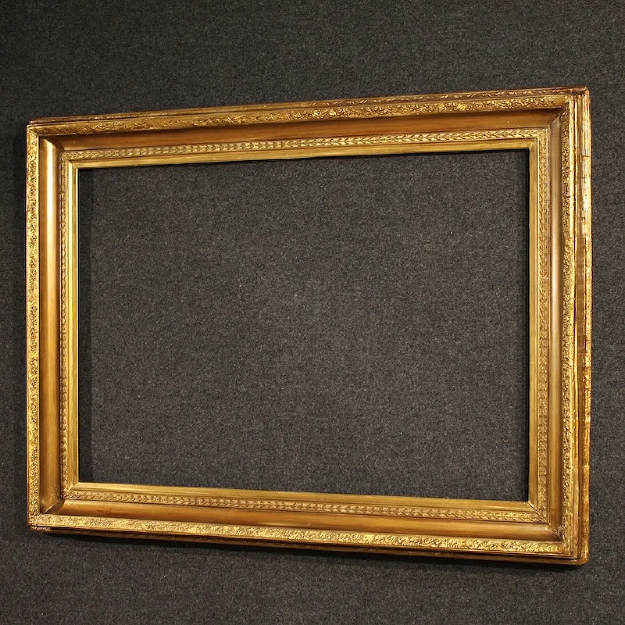 Gilt Spanish frame, 20th century 8